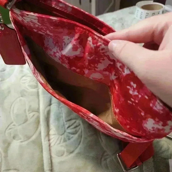 COACH GETAWAY Floral FILE BAG CROSSBODY SHOULDER PURSE TRAVEL F31963 - Picture 6 of 8